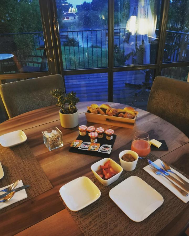 Hotel Restaurant Le Bosquet Les Ponts de Ce Bagian luar foto