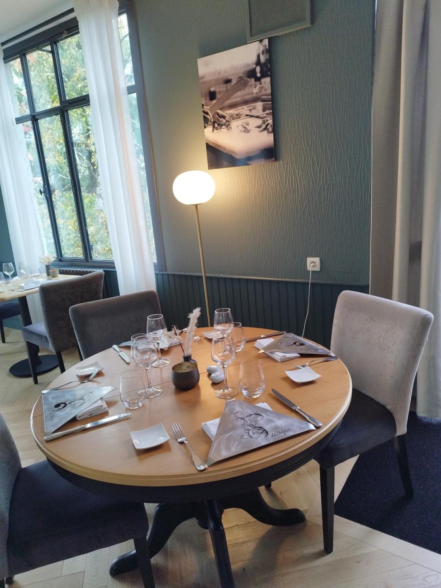 Hotel Restaurant Le Bosquet Les Ponts de Ce Bagian luar foto