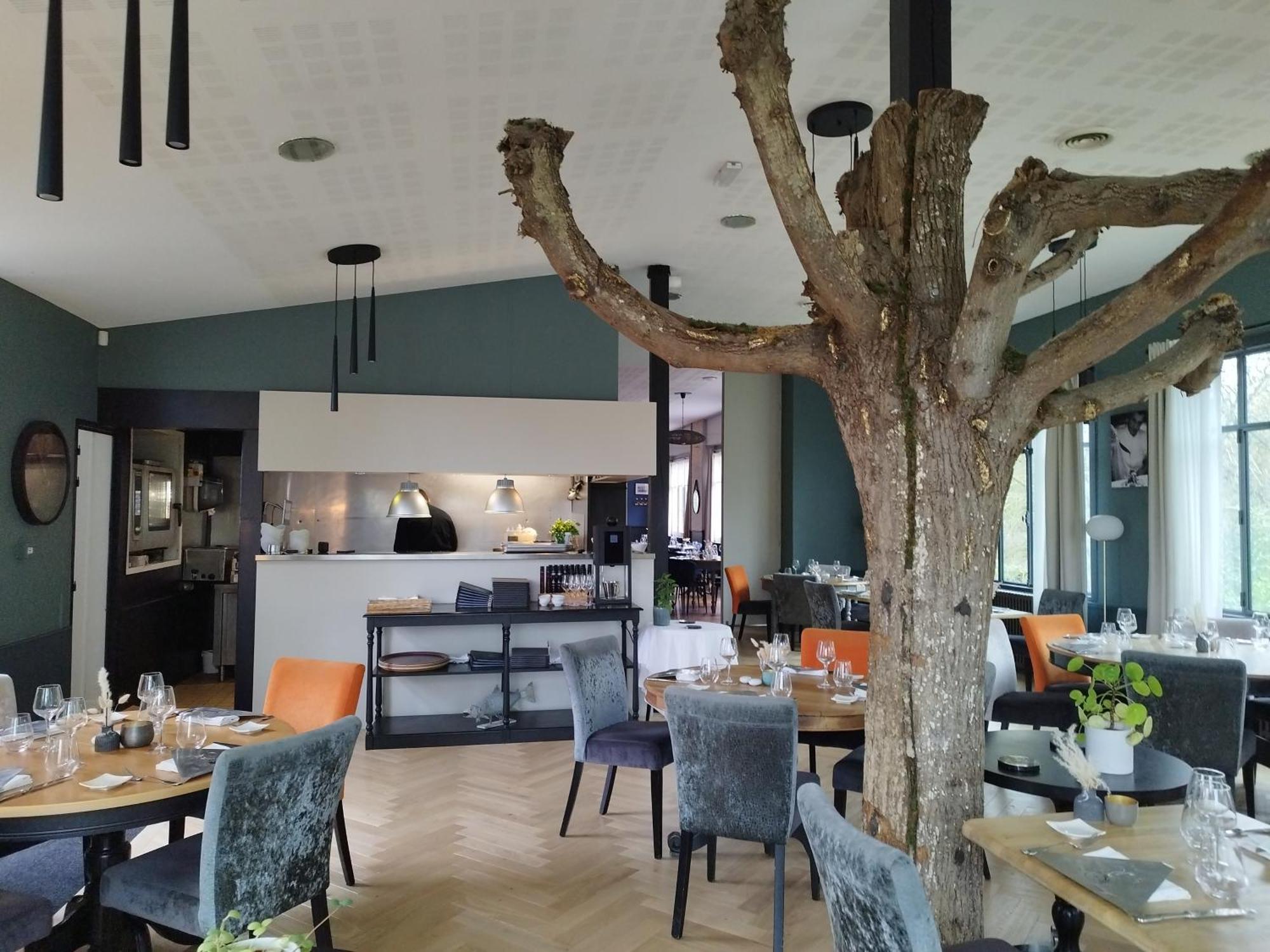 Hotel Restaurant Le Bosquet Les Ponts de Ce Bagian luar foto