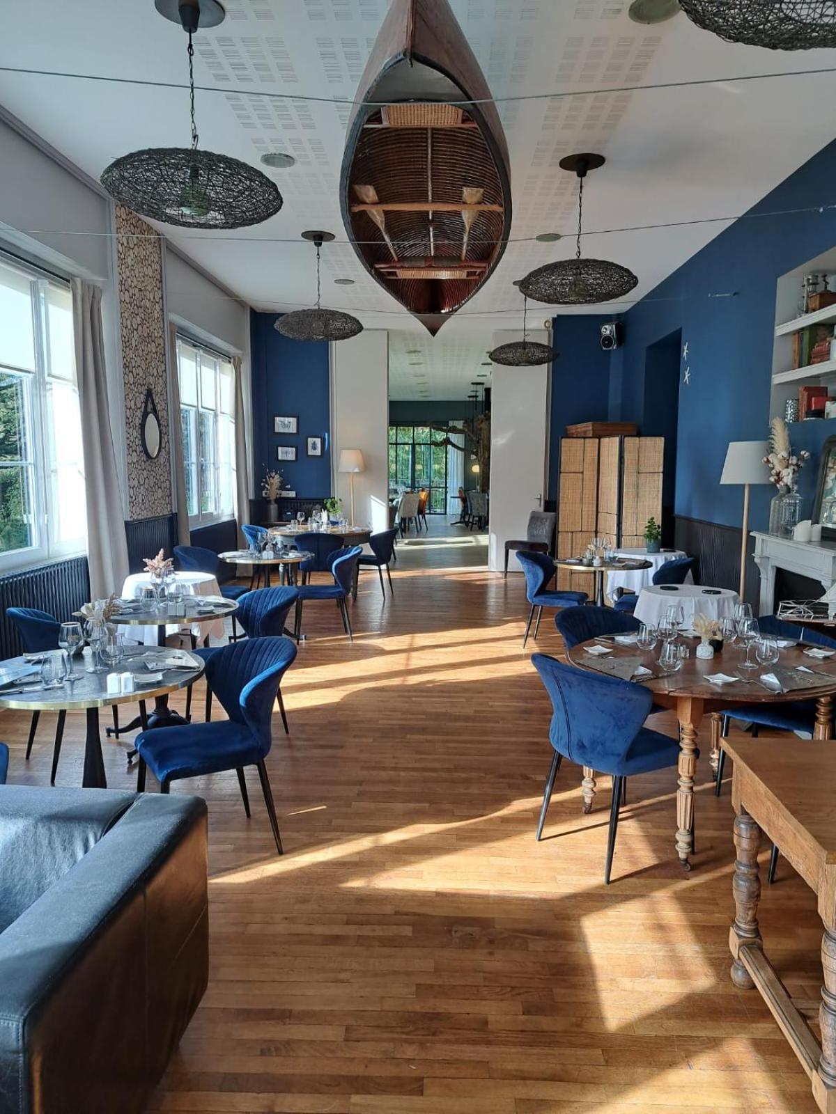 Hotel Restaurant Le Bosquet Les Ponts de Ce Bagian luar foto