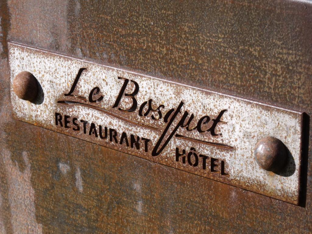 Hotel Restaurant Le Bosquet Les Ponts de Ce Bagian luar foto