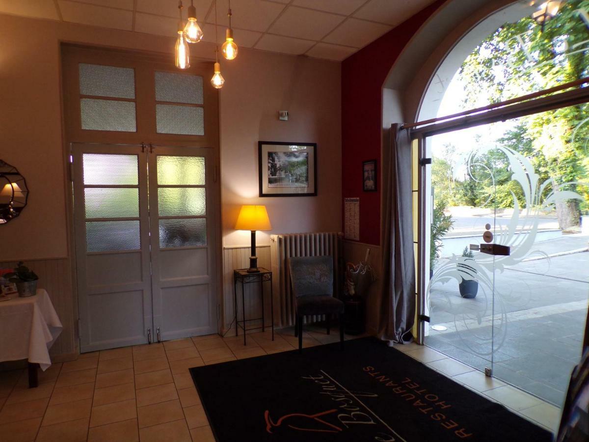 Hotel Restaurant Le Bosquet Les Ponts de Ce Bagian luar foto