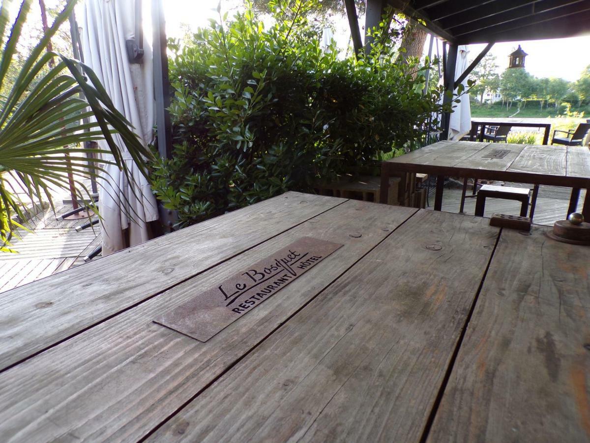 Hotel Restaurant Le Bosquet Les Ponts de Ce Bagian luar foto